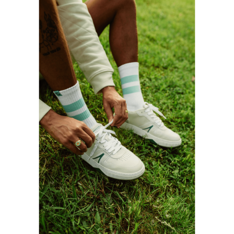 COUNTRYCLUB by Chapo102 - CD + Tennissocken - shop now at Stoked store